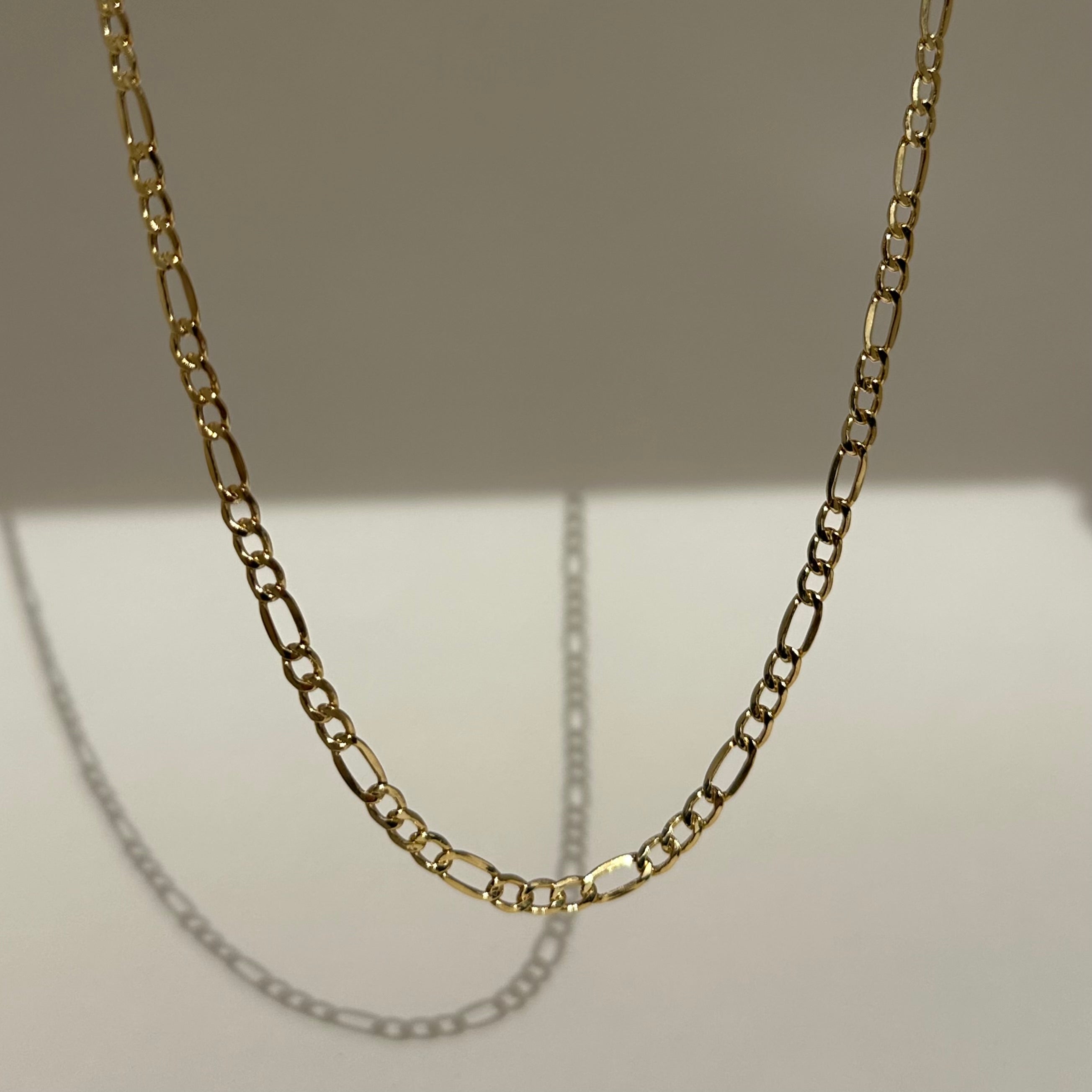 The Verona – 14K Gold Figaro Chain